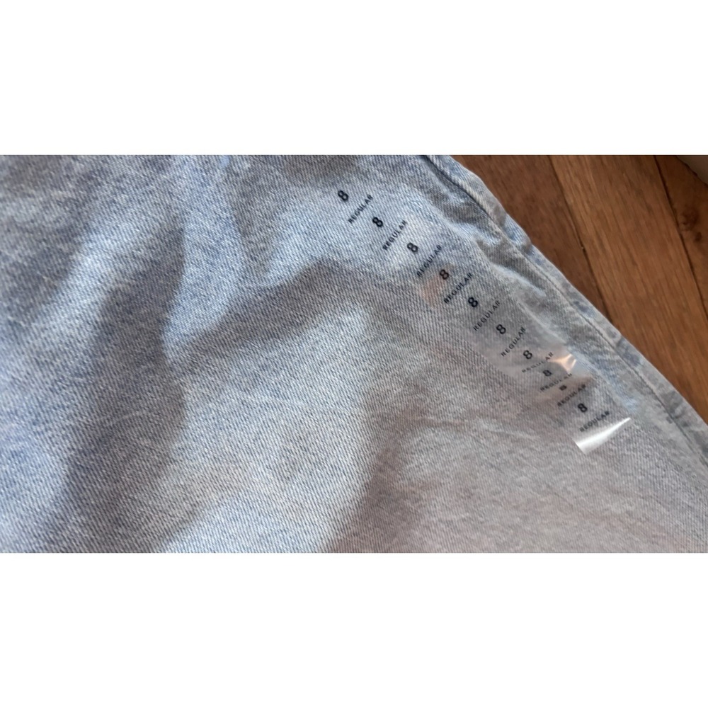American Eagle Strigid  Boyfriend Jeans Sz 8 Reg New With Tags NWT Light Wash - Picture 3 of 5